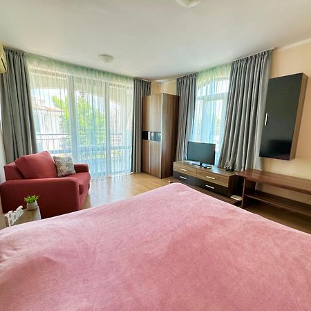 Dkapartments Chateau Valon サニービーチ エクステリア 写真