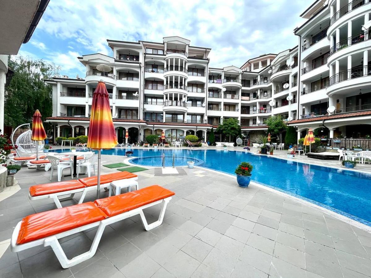 Dkapartments Chateau Valon サニービーチ エクステリア 写真