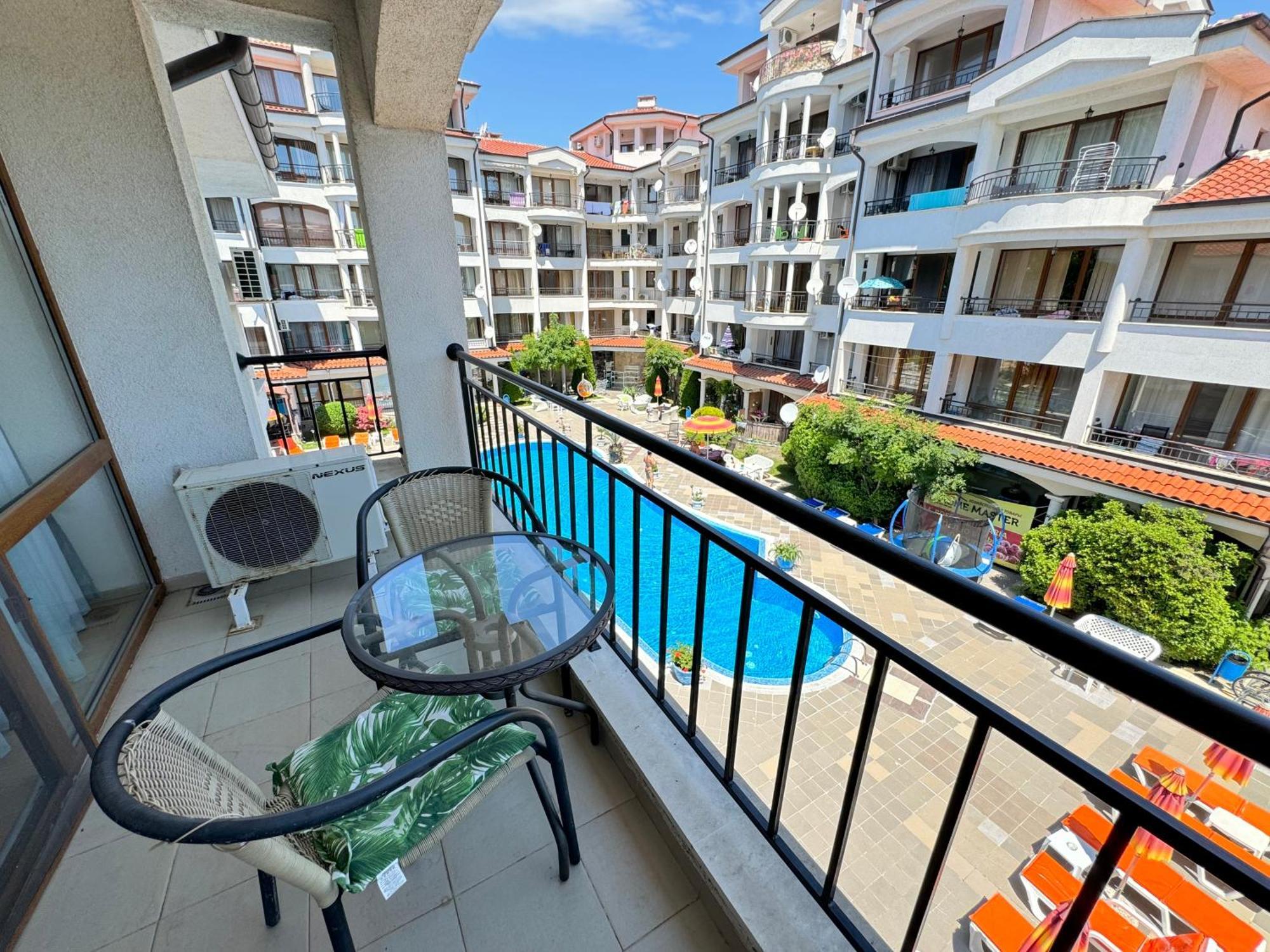 Dkapartments Chateau Valon サニービーチ エクステリア 写真
